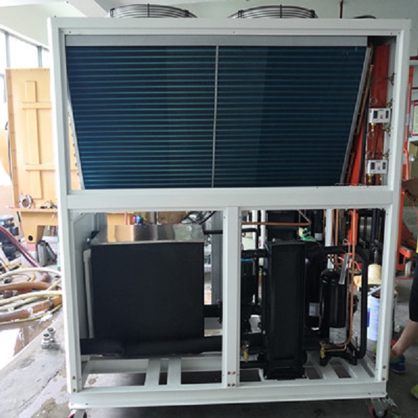 Mengapa Penyejuk Air Perindustrian Memerlukan Tangki Pengembangan?